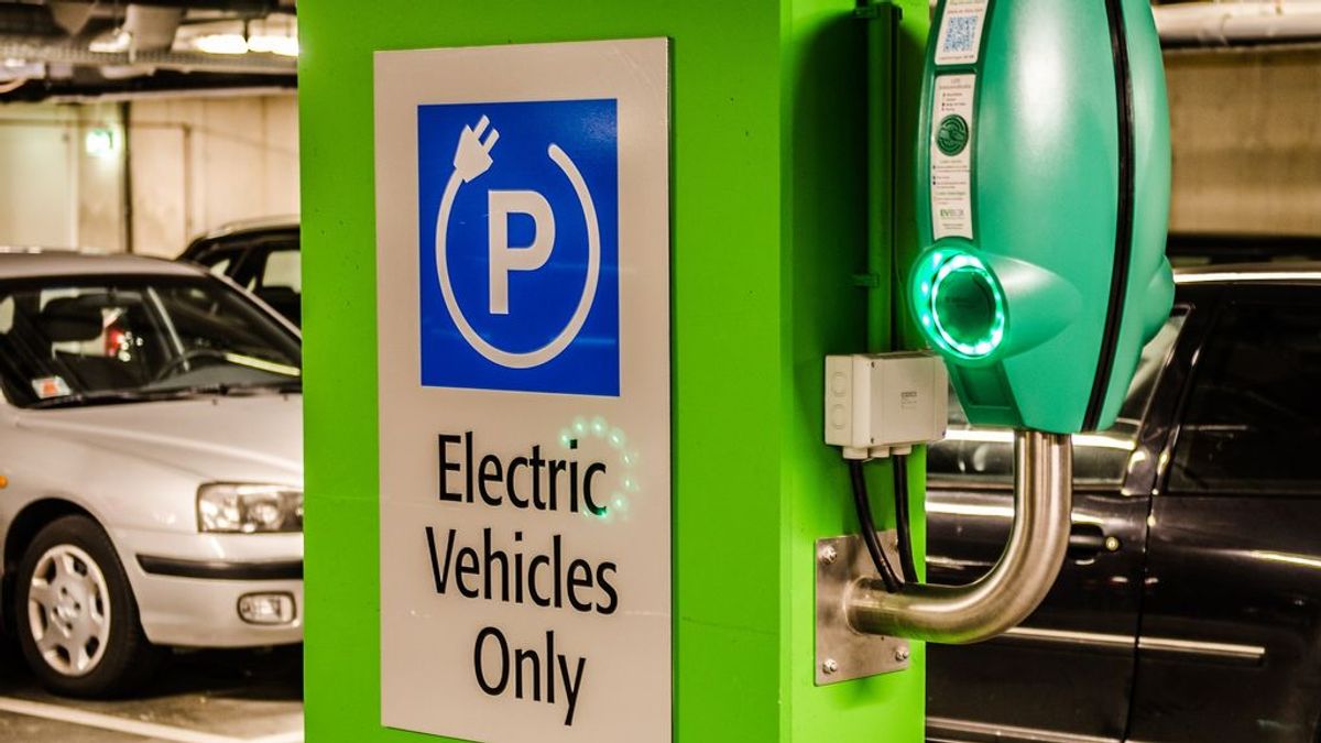 Cómo instalar un punto de recarga en un parking comunitario Cómo instalar un punto de recarga en un parking comunitario