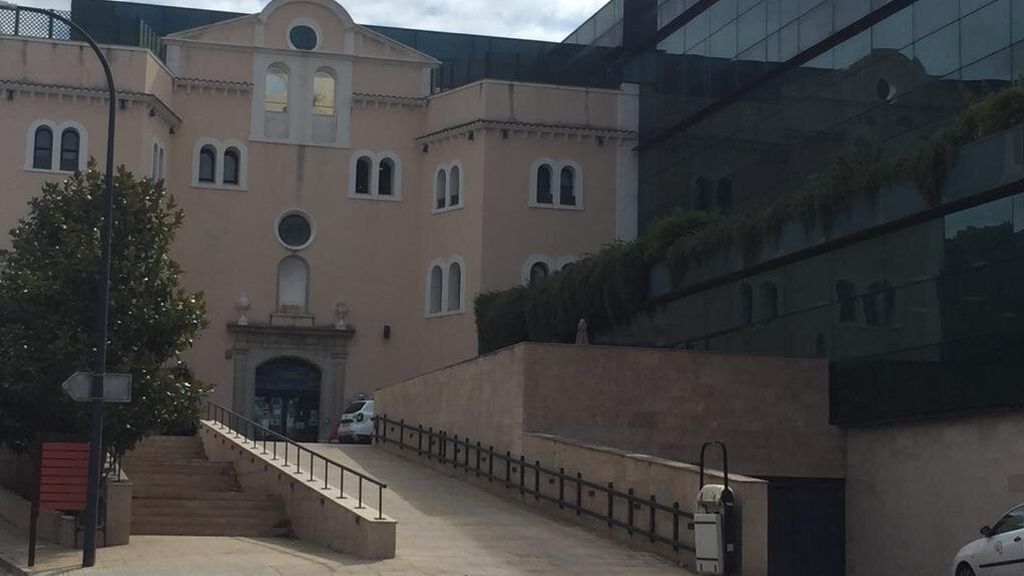 La fachada de la residencia Les Vinyes, en Falset (Tarragona)