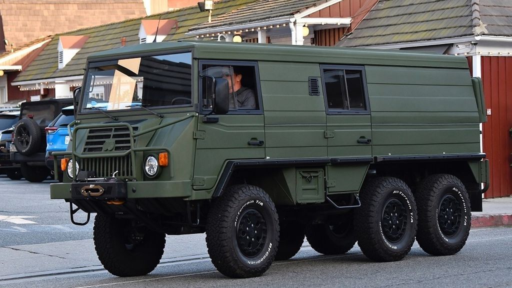 schwarzenegger Pinzgauer