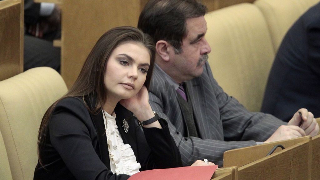 Alina Kabaeva, diputada en el parlamento ruso en 2011