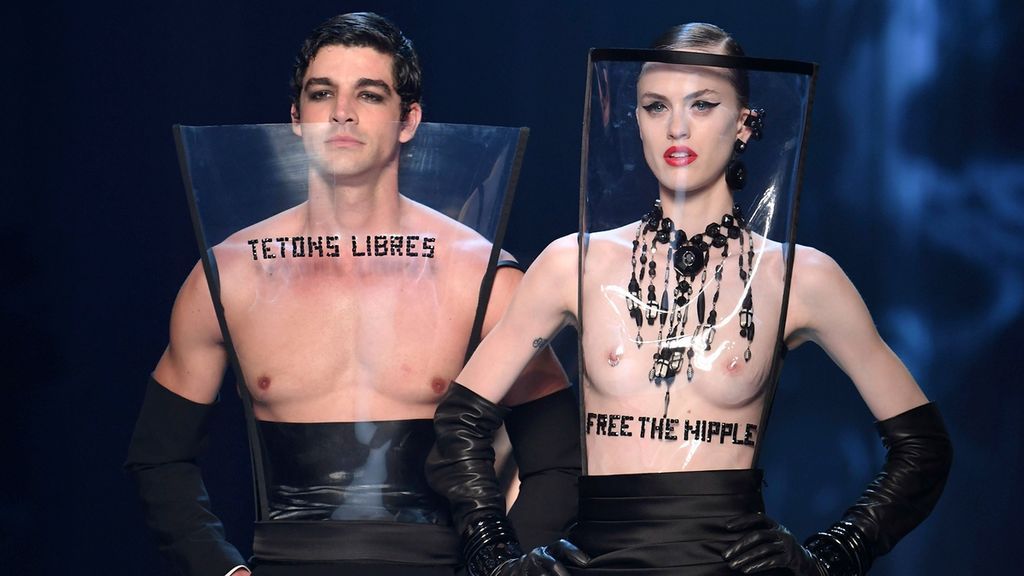 El movimiento 'Free the nipple' ha llegado a las pasarelas.