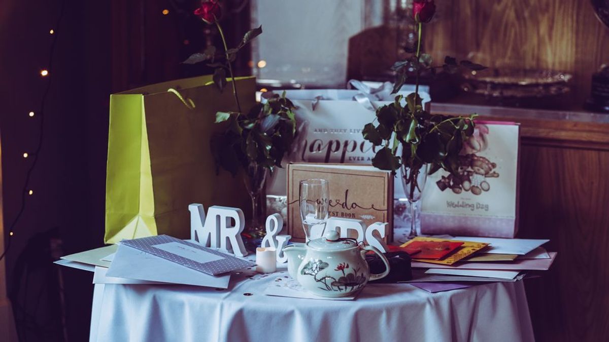 Ideas originales para regalar en una boda a la que estás invitada pero a la que no puedes ir