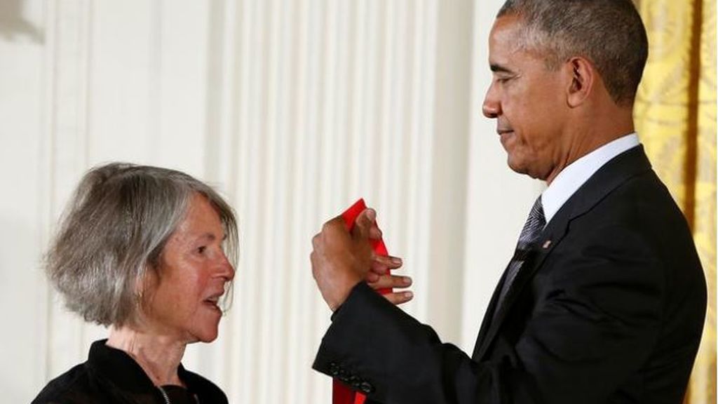 La poeta estadounidense Louise Glück gana el Nobel de Literatura La poeta estadounidense Louise Glück gana el Nobel de Literatura