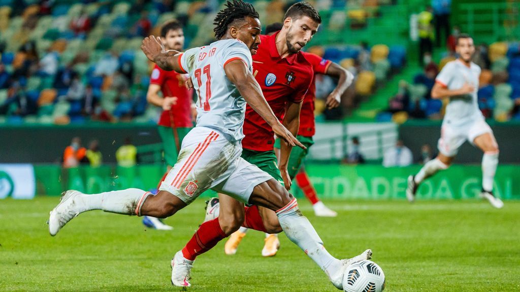 Adama Traoré debutó con la Selección ante Portugal.