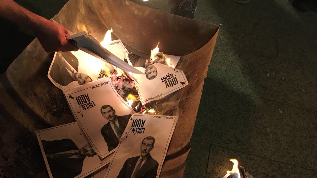 La ANC caldea la visita del Felipe VI a Barcelona con quemas de fotos del rey La ANC caldea la visita del Felipe VI a Barcelona con quemas de fotos del rey
