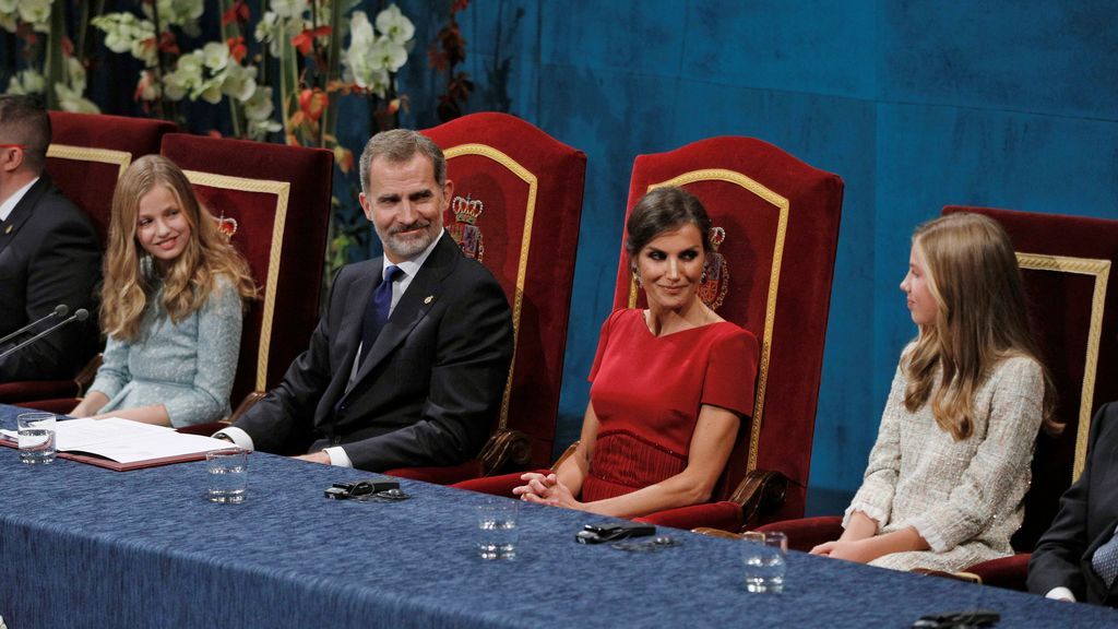 Se confirma la presencia de los reyes y sus hijas en los tres días de actos por los Premios Princesa de Asturias Se confirma la presencia de los reyes y sus hijas en los tres días de actos por los Premios Princesa de Asturias