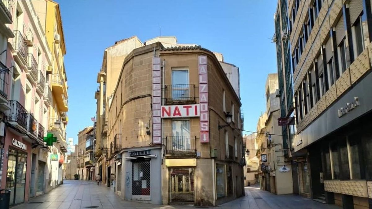 Controles en los accesos a Cáceres para evitar la entrada de madrileños sin autorización Controles en los accesos a Cáceres para evitar la entrada de madrileños sin autorización