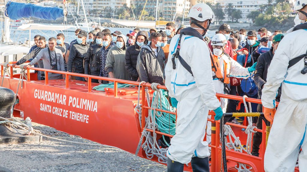 Canarias recibe 1.105 inmigrantes en las últimas 36 horas Canarias recibe 1.105 inmigrantes en las últimas 36 horas