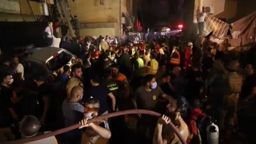 Al menos cuatro muertos por la explosión de un tanque de combustible en Beirut