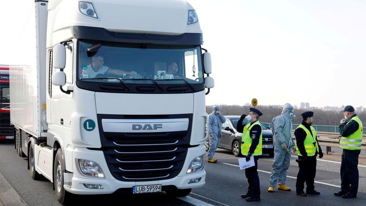 Ocho migrantes logran escapar de un camión en Alemania antes de asfixiarse