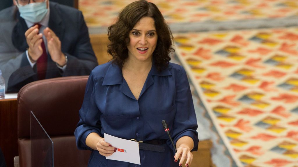 Ayuso: Sánchez pretende cambiar el país "por la puerta de atrás" pero la justicia, Madrid y el Rey se lo impiden Ayuso: Sánchez pretende cambiar el país "por la puerta de atrás" pero la justicia, Madrid y el Rey se lo impiden