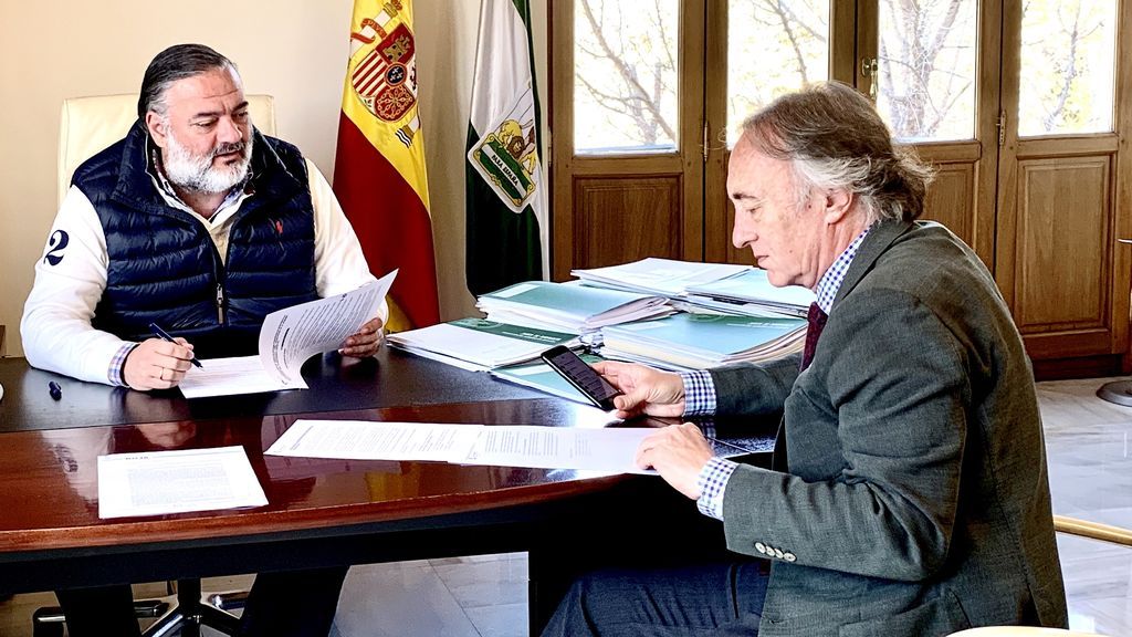 Horas decisivas en Granada que podría ver endurecidas sus medidas el martes Horas decisivas en Granada que podría ver endurecidas sus medidas el martes