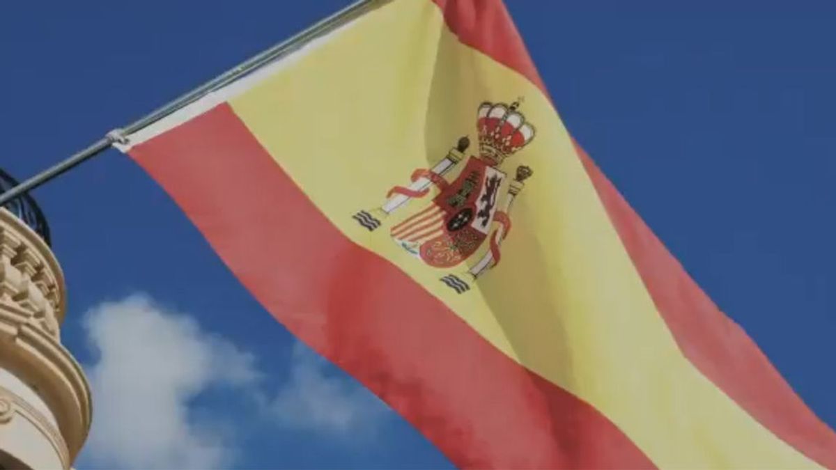 El PP ensalza la bandera "como símbolo de unión de los españoles" en la Fiesta Nacional