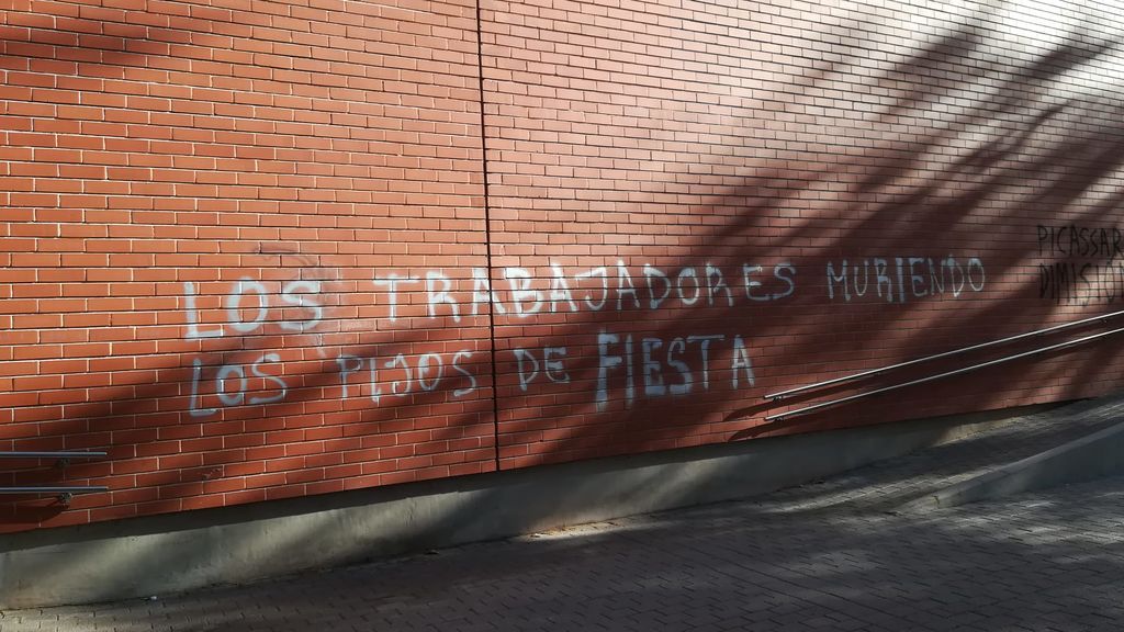 Pintada en la fachada del Galileo Galilei de Valencia