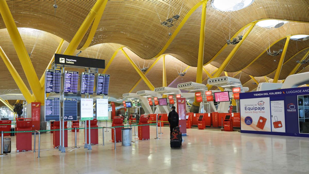 Los aeropuertos registraron en septiembre 5,4 millones de pasajeros, un 80% menos Los aeropuertos registraron en septiembre 5,4 millones de pasajeros, un 80% menos