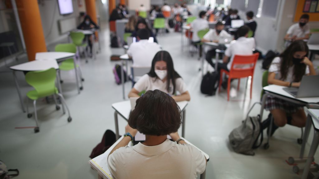 Una profesora de San Sebastián se salta la cuarentena para ir a dar clase Una profesora de San Sebastián se salta la cuarentena para ir a dar clase
