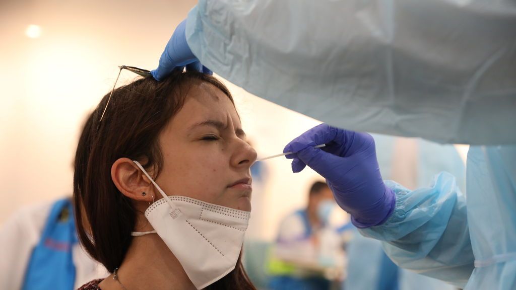 Madrid afirma que ha hecho 89.000 test de antígenos y que 9 municipios y que 9 municipios confinados están por debajo de 500 casos Madrid afirma que ha hecho 89.000 test de antígenos y que 9 municipios y que 9 municipios confinados están por debajo de 500 casos