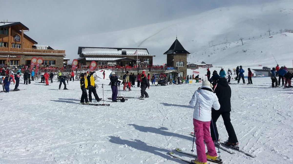 ¿Qué estaciones de esquí abrirán a tiempo para el puente de diciembre y con qué medidas?