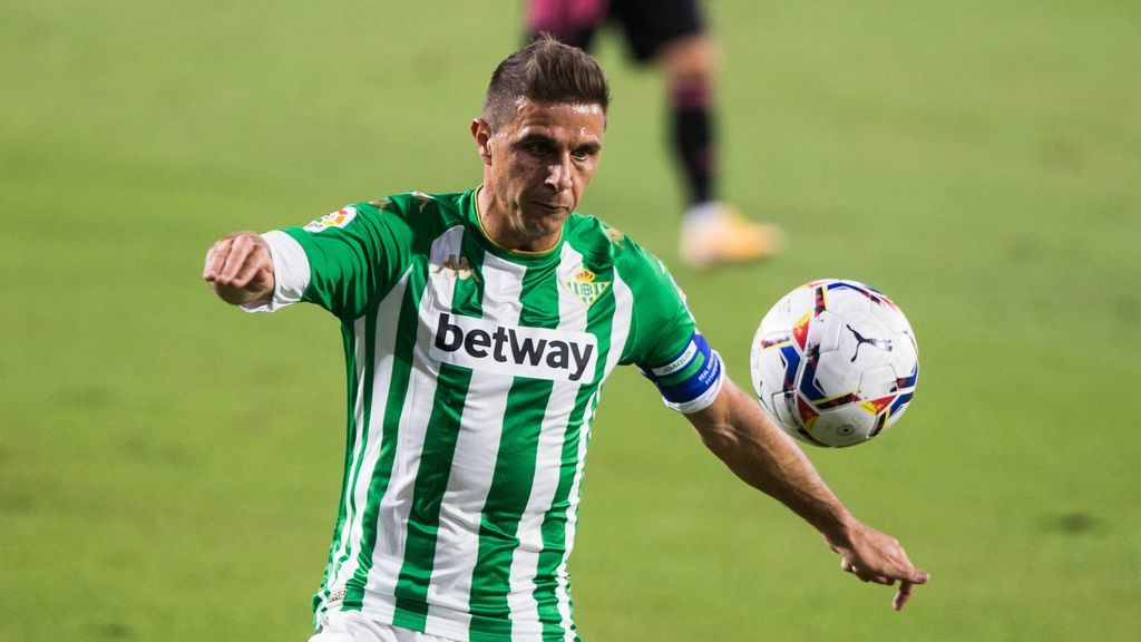 Joaquín, en un partido con el Betis al inicio de la temporada. Joaquín, en un partido con el Betis al inicio de la temporada.