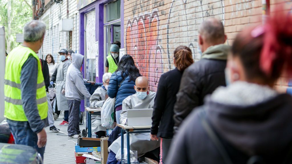 Oxfam avisa: un millón de pobres más en España por culpa de la pandemia Oxfam avisa: un millón de pobres más en España por culpa de la pandemia