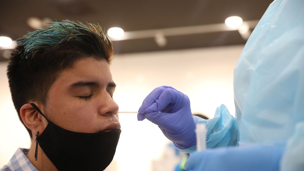 La OMS cree que las personas jóvenes con buena salud tendrán que esperar hasta 2022 para vacunarse de la Covid-19 La OMS cree que las personas jóvenes con buena salud tendrán que esperar hasta 2022 para vacunarse de la Covid-19