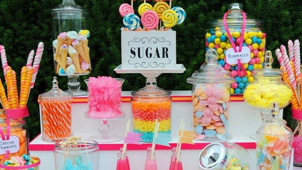 Y siempre habrá que terminar con un córner de postres o dulces.