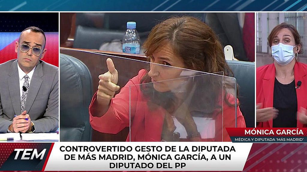 Mónica García, diputada de Más Madrid tras el gesto de ‘la pistolita’