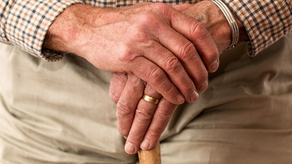 El difícil luto de la familia del anciano encontrado muerto en el lavabo de un hospital: "Esto no es un simple fallo, es algo más" El difícil luto de la familia del anciano encontrado muerto en el lavabo de un hospital: "Esto no es un simple fallo, es algo más"