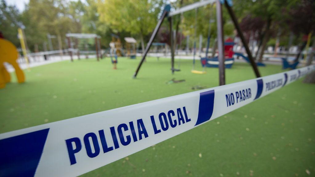 Parques abiertos, parques cerrados: expertos explican si esta restricción por la covid tiene sentido y cómo afecta a la infancia