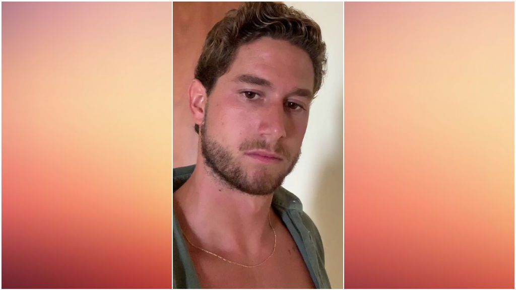 Kevin nos muestra el balcón de la villa