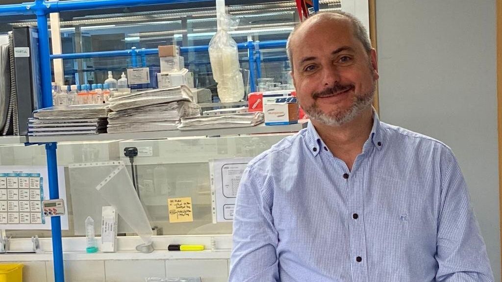 Dr. Alberto Ocaña