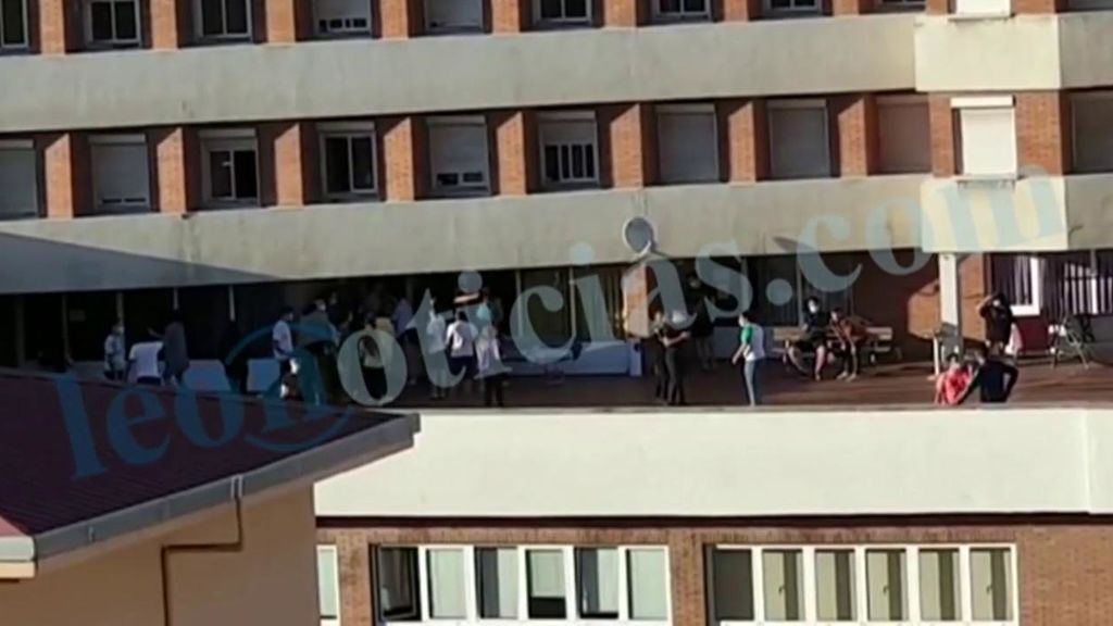 Fiesta multitudinaria en un colegio mayor de León sin mascarillas ni distancia: multan y expedientan a 40 estudiantes