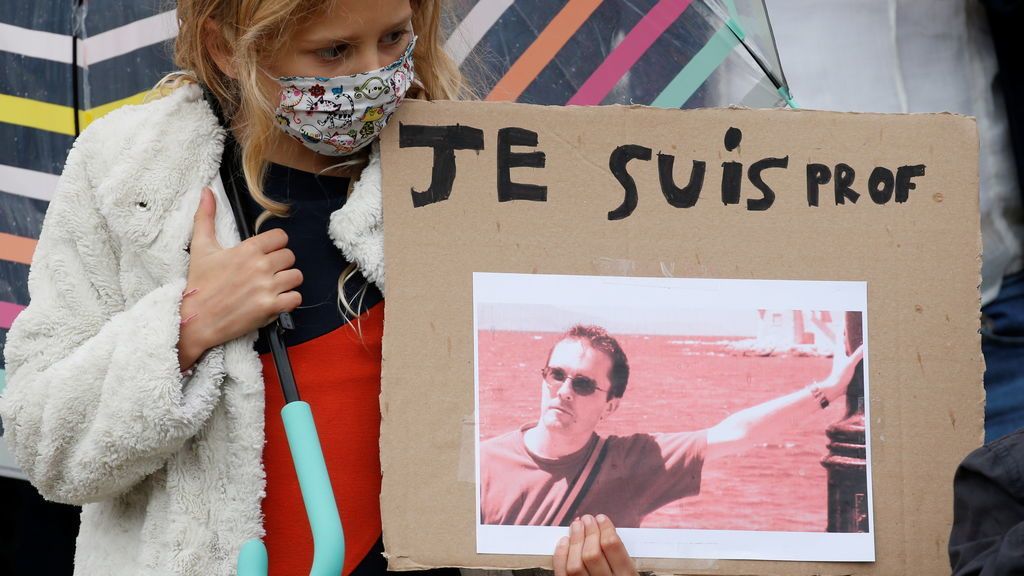 París rinde homenaje al profesor decapitado: "Yo soy profesor"