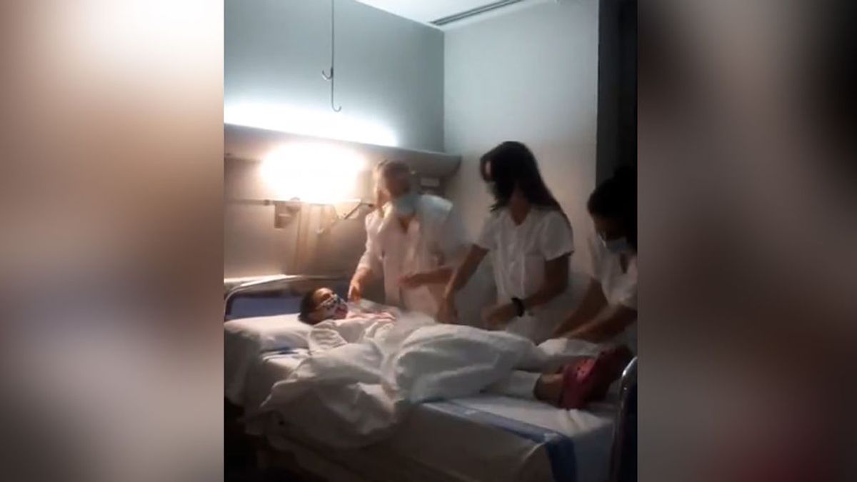 El vídeo viral de cuatro enfermeras de Tarragona que indigna a la Red: están "burlándose de los muertos"