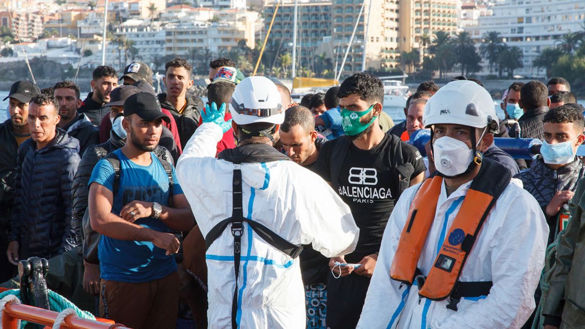 Coalición Canaria acusa al Gobierno de convertir Canarias en una "cárcel" para migrantes Coalición Canaria acusa al Gobierno de convertir Canarias en una "cárcel" para migrantes