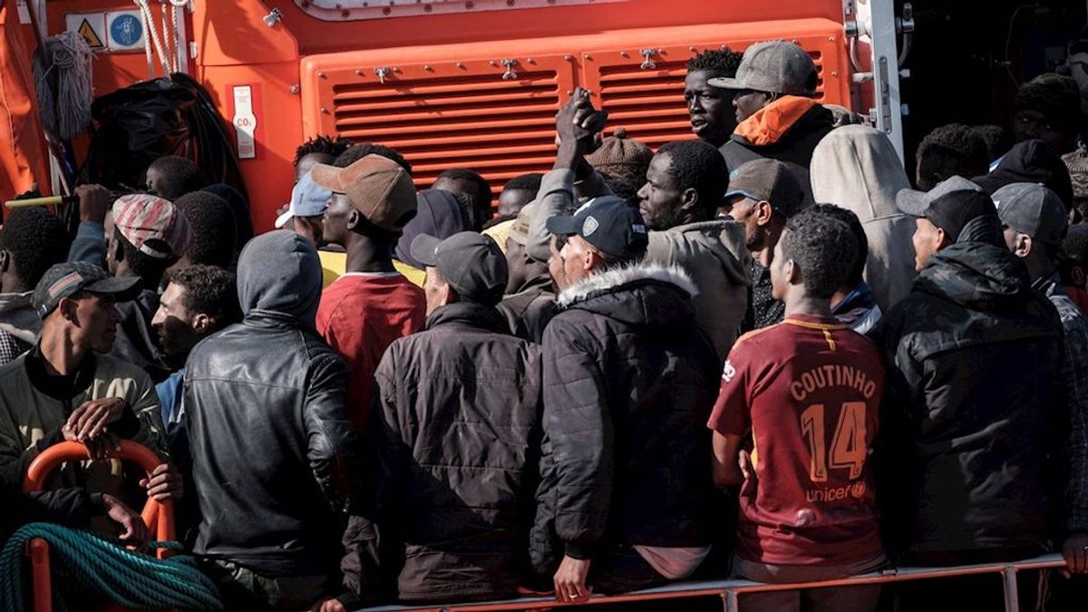 Más de 300 migrantes llegan a las costas españolas en la mañana de este domingo