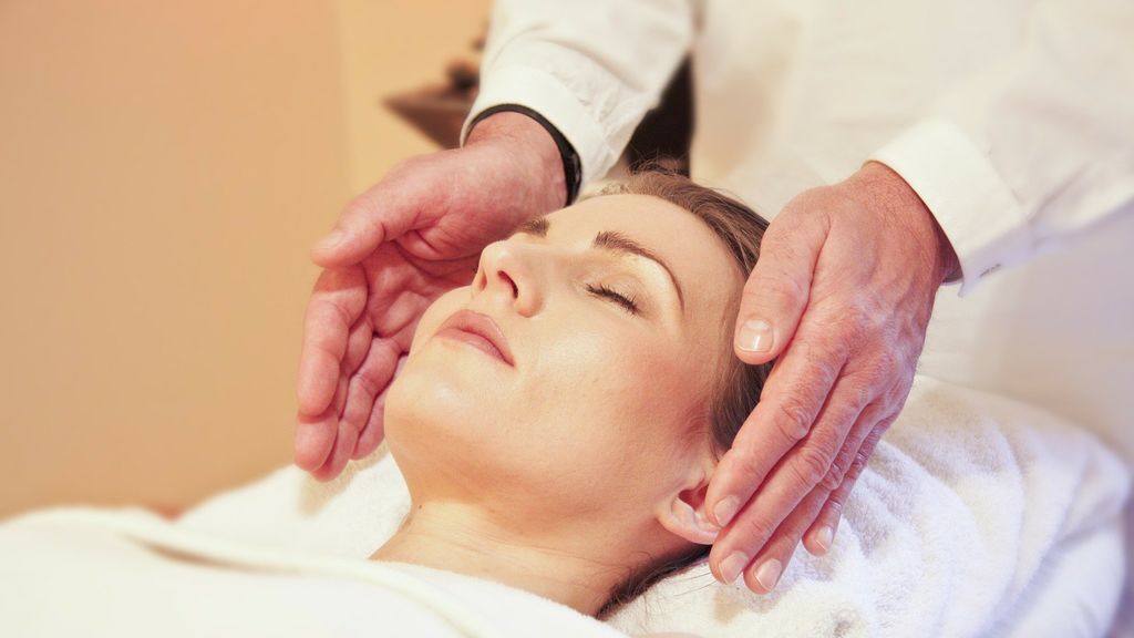 ¿Cuáles son los beneficios del Reiki en la tercera edad?