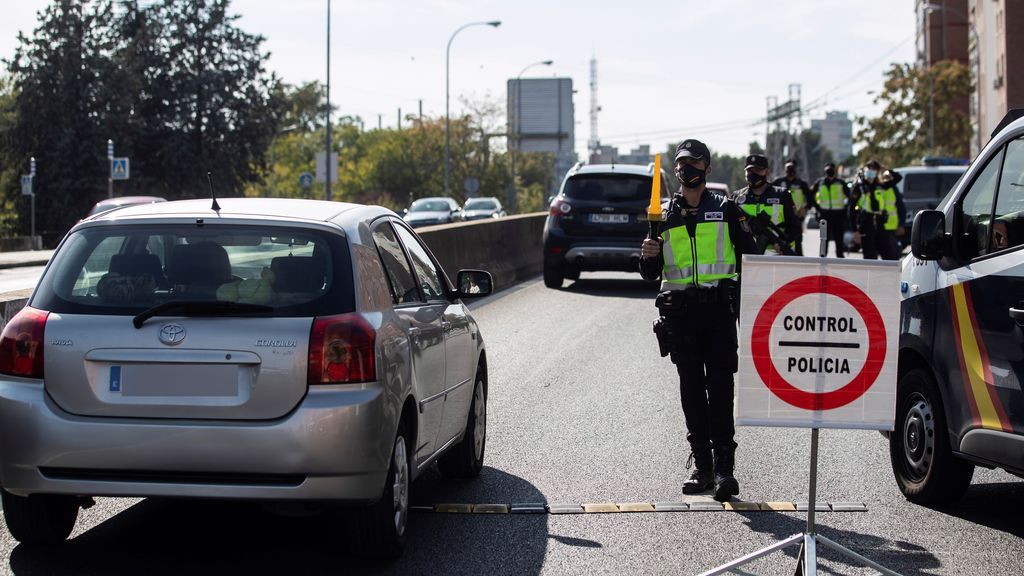El estado de alarma en Madrid, a punto de caducar al borde del puente de noviembre y con sólo Parla por encima de los umbrales de Sanidad El estado de alarma en Madrid, a punto de caducar al borde del puente de noviembre y con sólo Parla por encima de los umbrales de Sanidad
