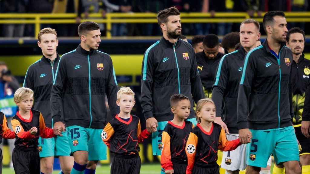 La rebaja salarial de Bartomeu divide al vestuario del Barça: Ter Stegen y De Jong, los únicos en querer aceptar la reducción La rebaja salarial de Bartomeu divide al vestuario del Barça: Ter Stegen y De Jong, los únicos en querer aceptar la reducción