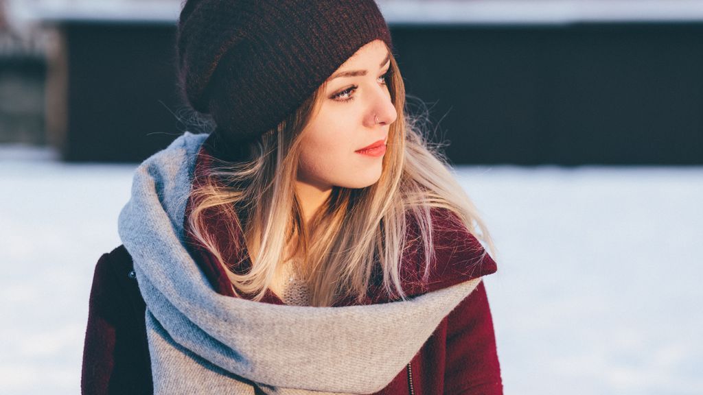 Cuello abrigado y a la moda con los pañuelos, pashminas y bufandas más cool de este invierno