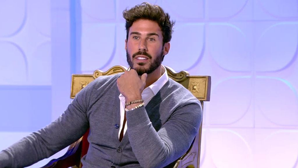 Álex se centra en Claudia y pone en duda la atracción por Nancy: "No tenemos química. Estamos estancados"