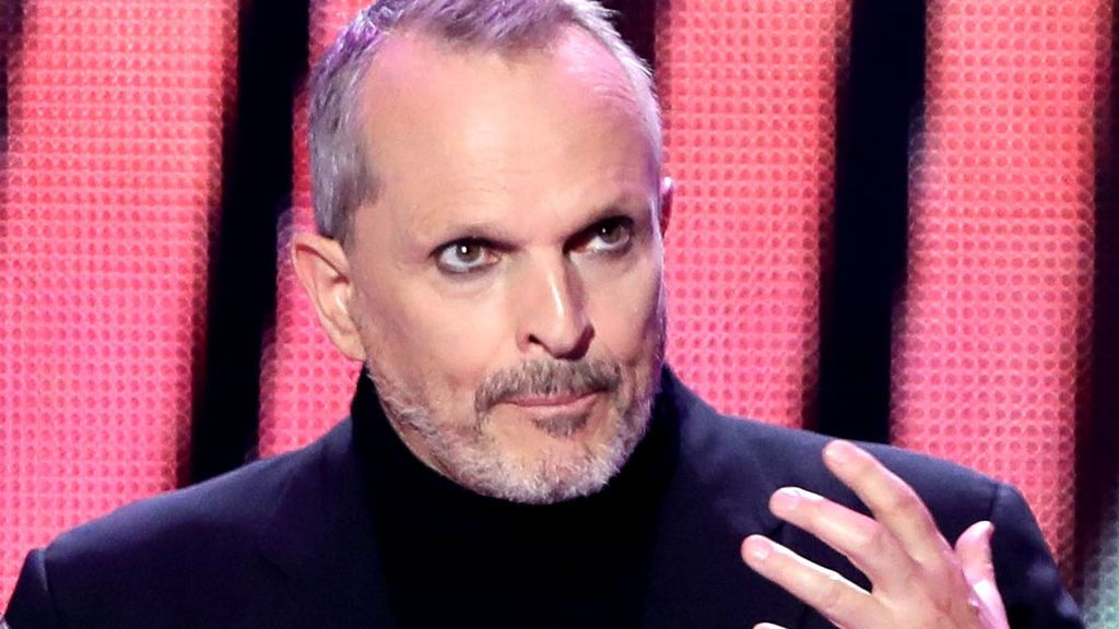 Miguel Bosé, recogiendo un premio en Miami (2017)