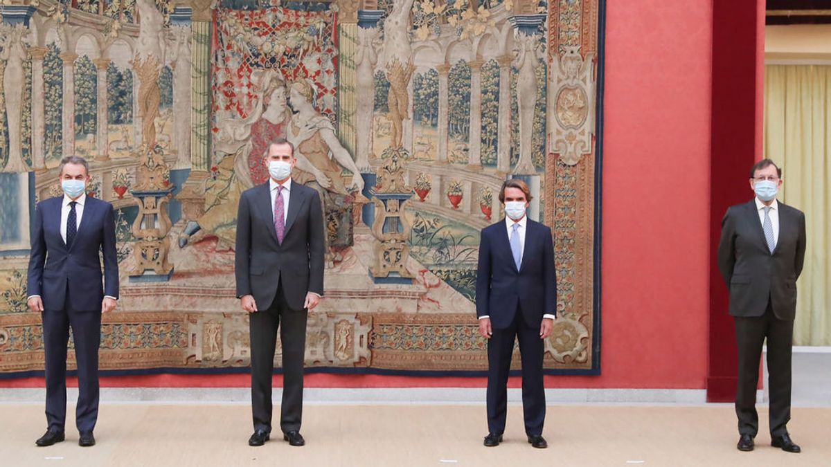 Rajoy  aparece por primera vez tras la sentencia de la Gürtel junto al  rey, Aznar y Zapatero