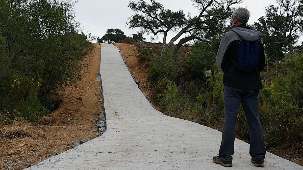El corredor gris: la Junta de Andalucía hormigona un corredor verde en el Parque Natural de los Alcornocales