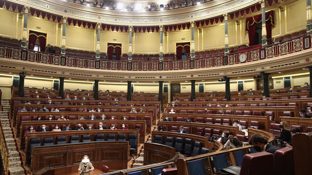 El Congreso rectifica en menos de 24 horas: no habrá subida de sueldo para los diputados en 2021 El Congreso rectifica en menos de 24 horas: no habrá subida de sueldo para los diputados en 2021