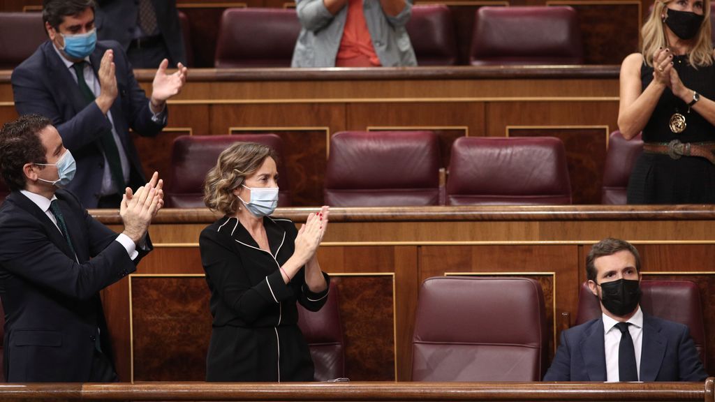 El presidente del PP, Pablo Casado, aplaudido por su grupo parlamentario El presidente del PP, Pablo Casado, aplaudido por su grupo parlamentario