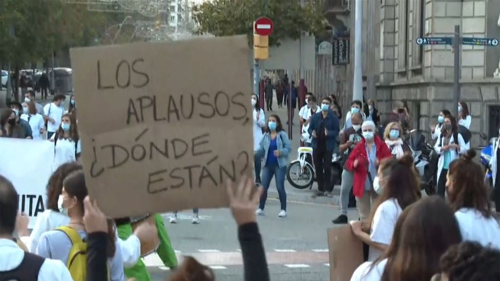 Las protestas toman la calle en Cataluña: sanitarios, hosteleros, esteticistas y estudiantes, indignados por la gestión de la pandemia