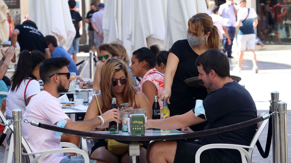 Las ventas del sector servicios amplían su caída anual en agosto hasta el 15,3% Las ventas del sector servicios amplían su caída anual en agosto hasta el 15,3%