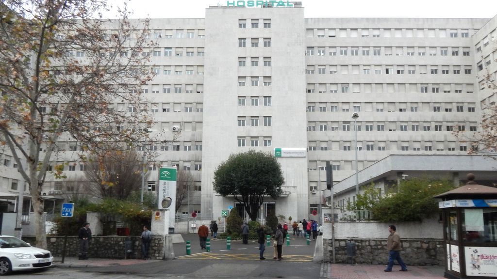 EuropaPress_2449827_hospital_san_cecilio_granada