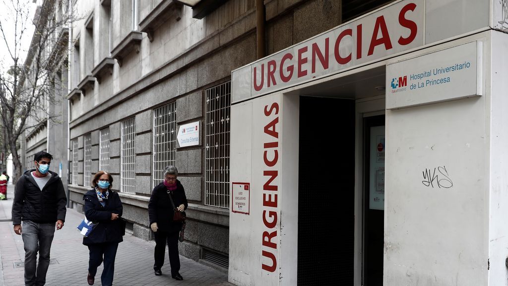 Suben las muertes en Madrid a 43 y los casos de coronavirus a 3.696 Suben las muertes en Madrid a 43 y los casos de coronavirus a 3.696